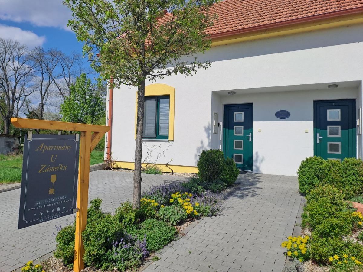 Apartmany U Zamecku Hlohovec Eksteriør bilde